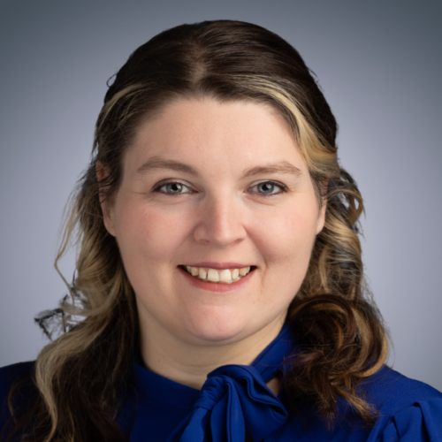 Lincoln Receptionist Sierra Wiedeman
